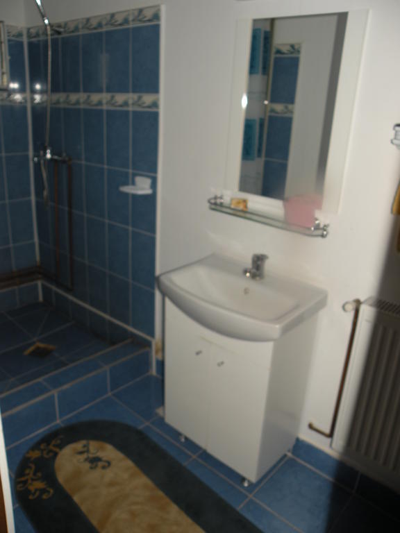 Camping Paradisul Soferilor Onesti Cameră foto